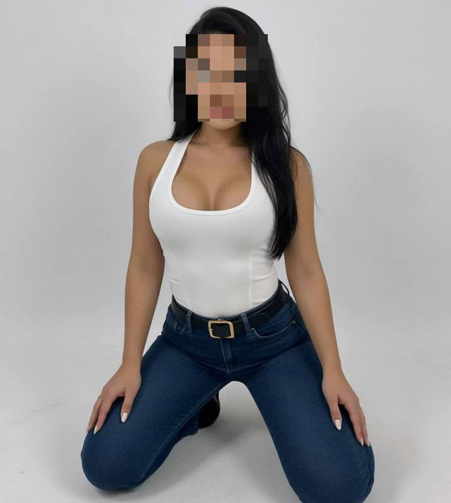 סקסית מחכה לך בדיסקרטית