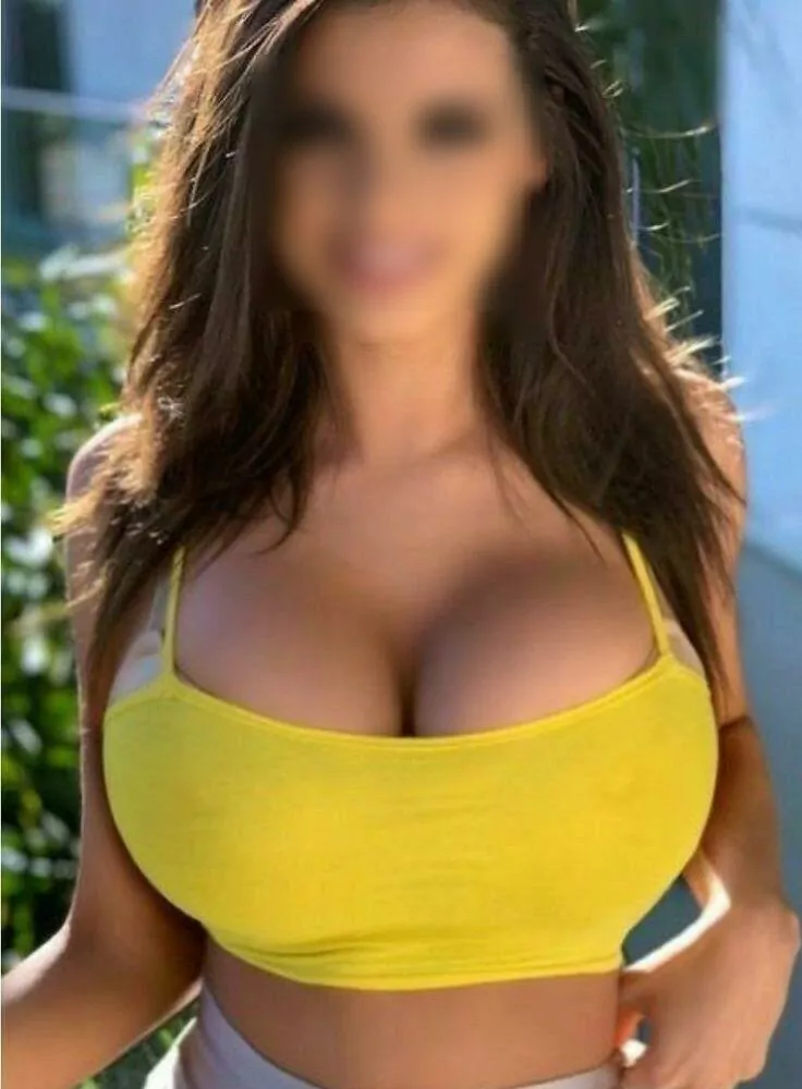 נסיכת בירושלים שממגנטת במבט