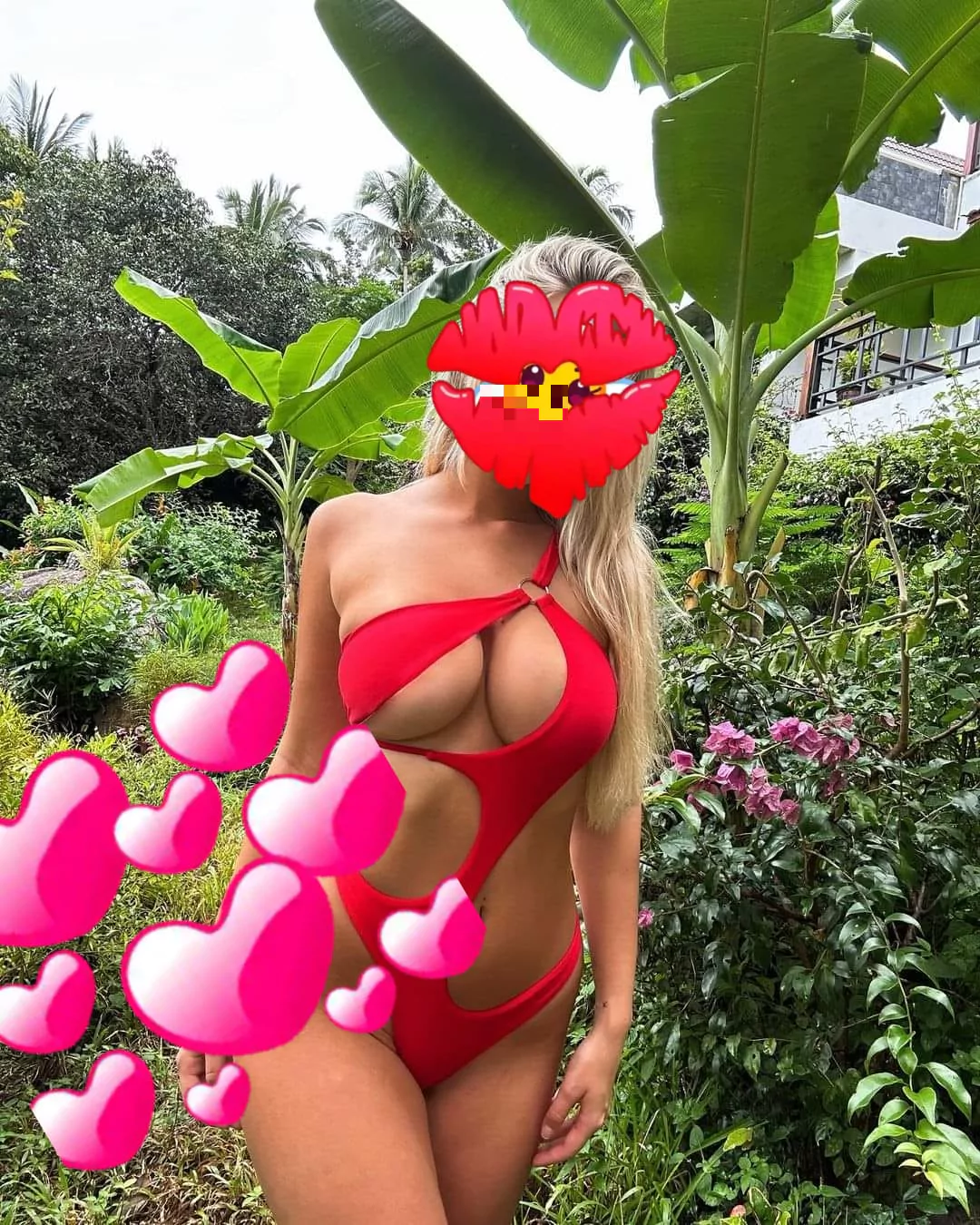 מדהימה מארחת בחיפה