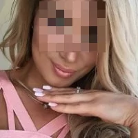 אנה הסקסית הגיעה לעשות שמח